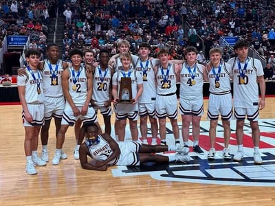 Hershey Boys Basketball Wins District III Championship